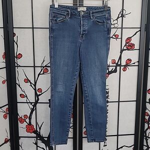 Free People Size 28 Skinny Jeans.